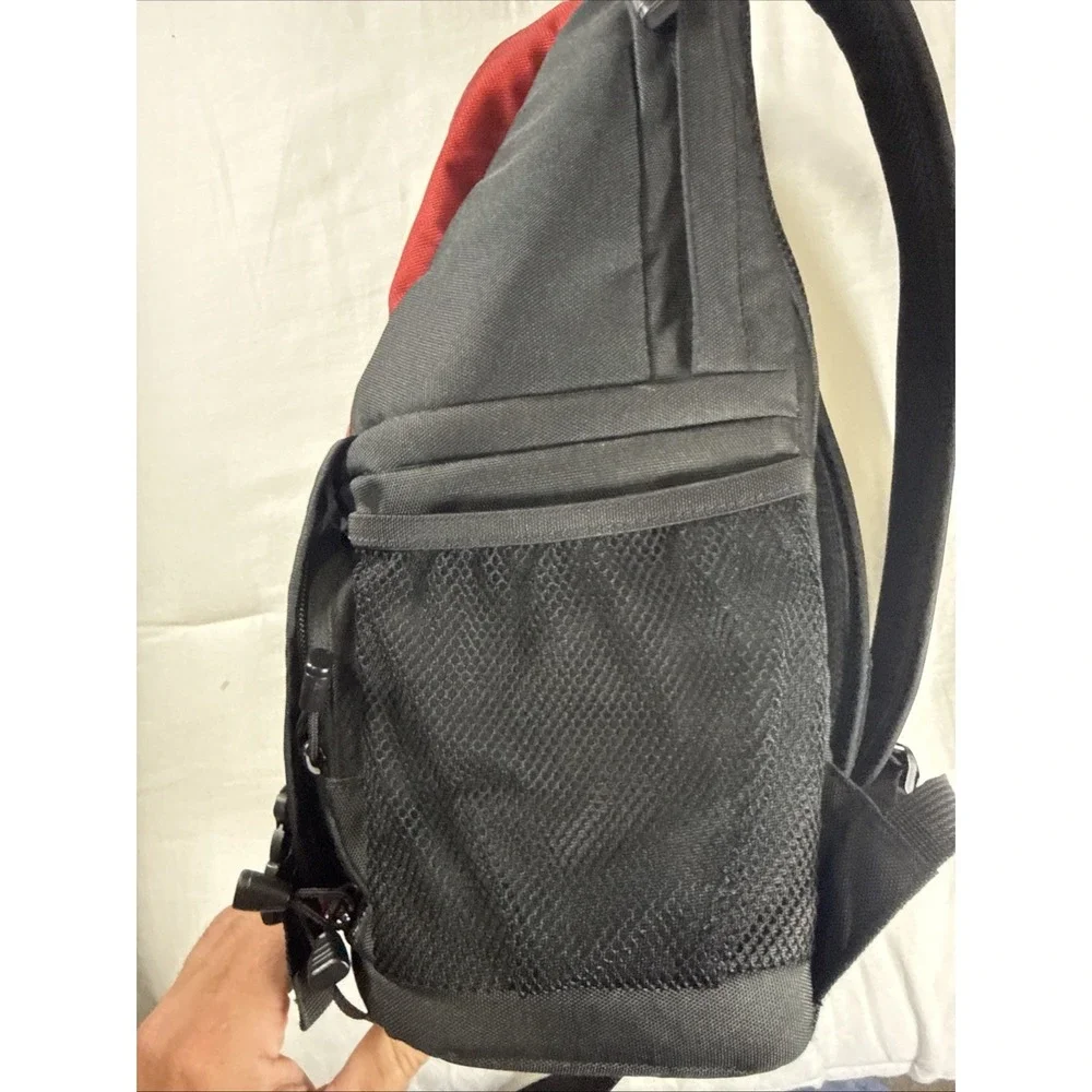 Lowepro Fastpack‎ 100 Camera Bag Backpack Used 4 Times EUC Red Dividers Padding
